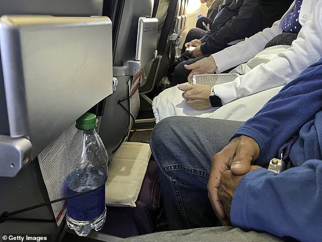 Clapping After Landings Sparks Cultural Debate Over Public Behavior and Airline Policies