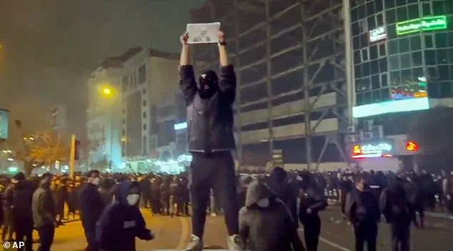 Hundreds Killed in Iran as Crackdown Escalates Amid Nationwide Protests