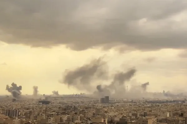 Explosions Shatter Calm in Tehran's Central District; Uncertainty Lingers Over Link to U.S.-Israel Tensions