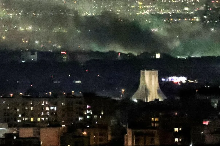 Tehran Under Fire: US and Israel Launch Relentless Strikes, Shattering the Iranian Capital