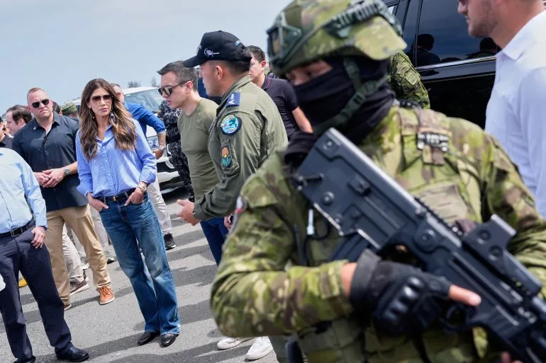Ecuador's Crackdown on Criminal Economy Backed by Trump, Curfew Enforced