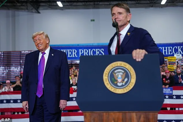 Medical Emergency Interrupts Trump Rally in Kentucky, Dr. Mehmet Oz Steps In