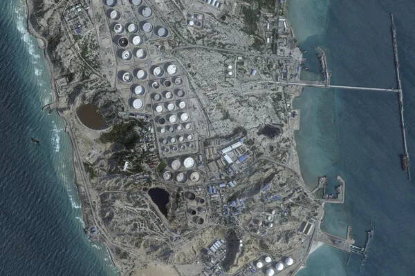 U.S. Escalates Middle East Military Presence Amid Reports of Potential Kharg Island Operation