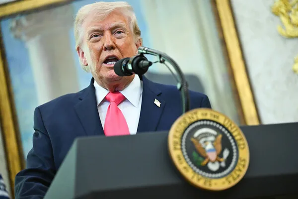 Trump's Controversial Proposal to Seek Arab Financial Backing for U.S.-Iran Conflict Sparks Debate