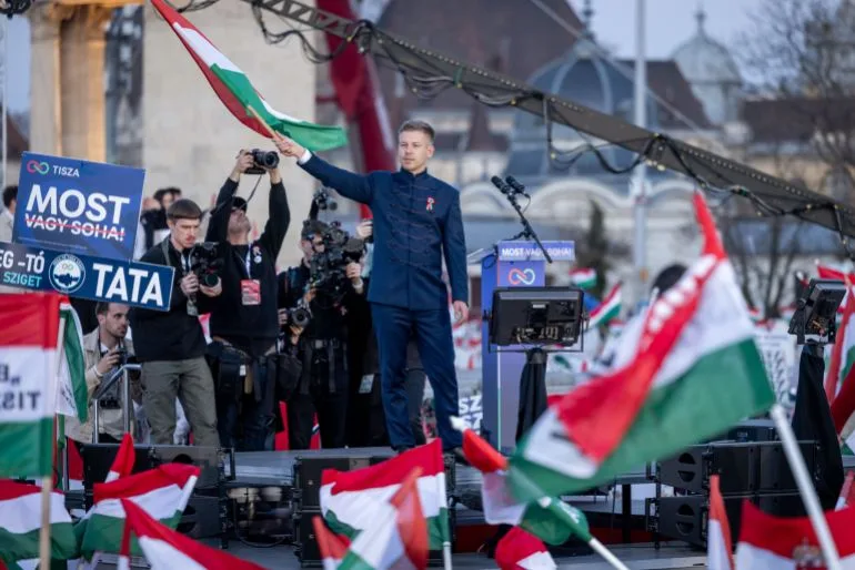 JD Vance's Budapest Visit: Strengthening US-Far Right Ties Ahead of Hungary's Crucial Election