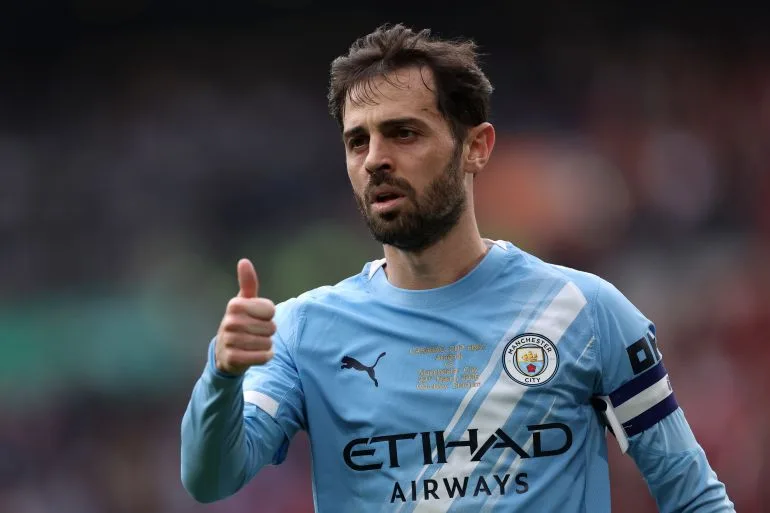 Premier League Title Race at Pivotal Moment: Manchester City Face Chelsea in High-Stakes Clash