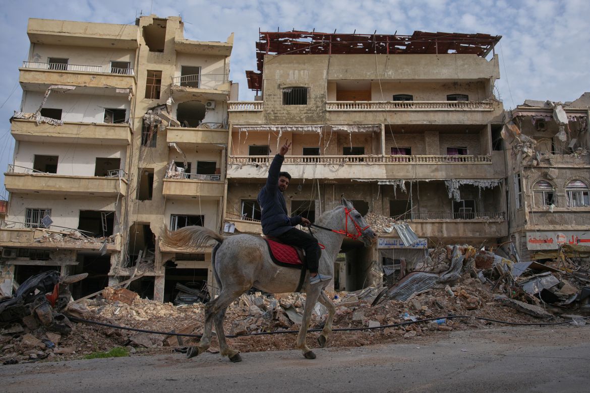 Thousands of displaced Lebanese families cautiously return home despite ongoing war fears.